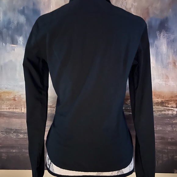 Sisley black blouse, size M, fits like a small ( see measurements ) - Picture 6 of 15